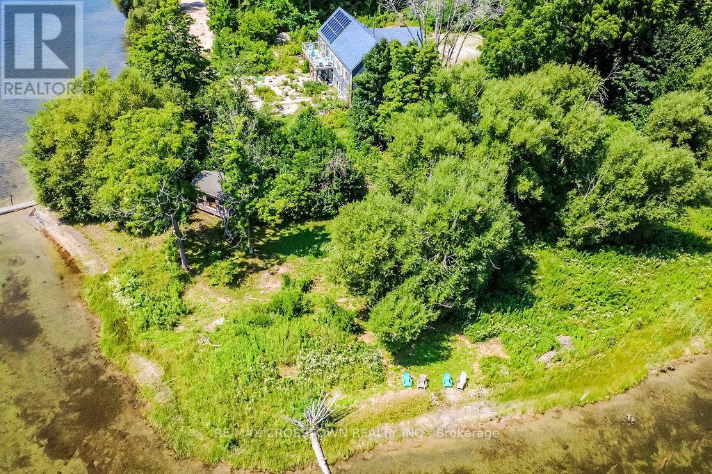 243 Champlain Road, Penetanguishene, Ontario  L9M 1S2 - Photo 9 - S13669278