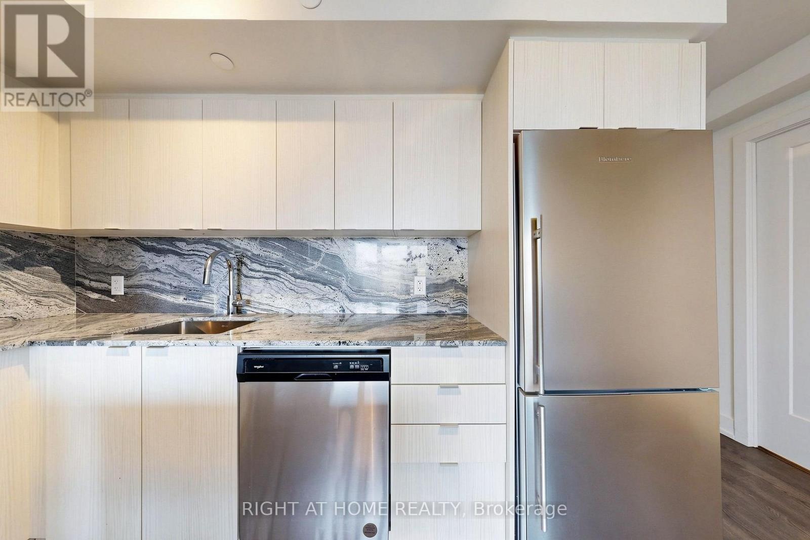 936 - 5 Mabelle Avenue, Toronto, Ontario  M9A 0C8 - Photo 14 - W13669276