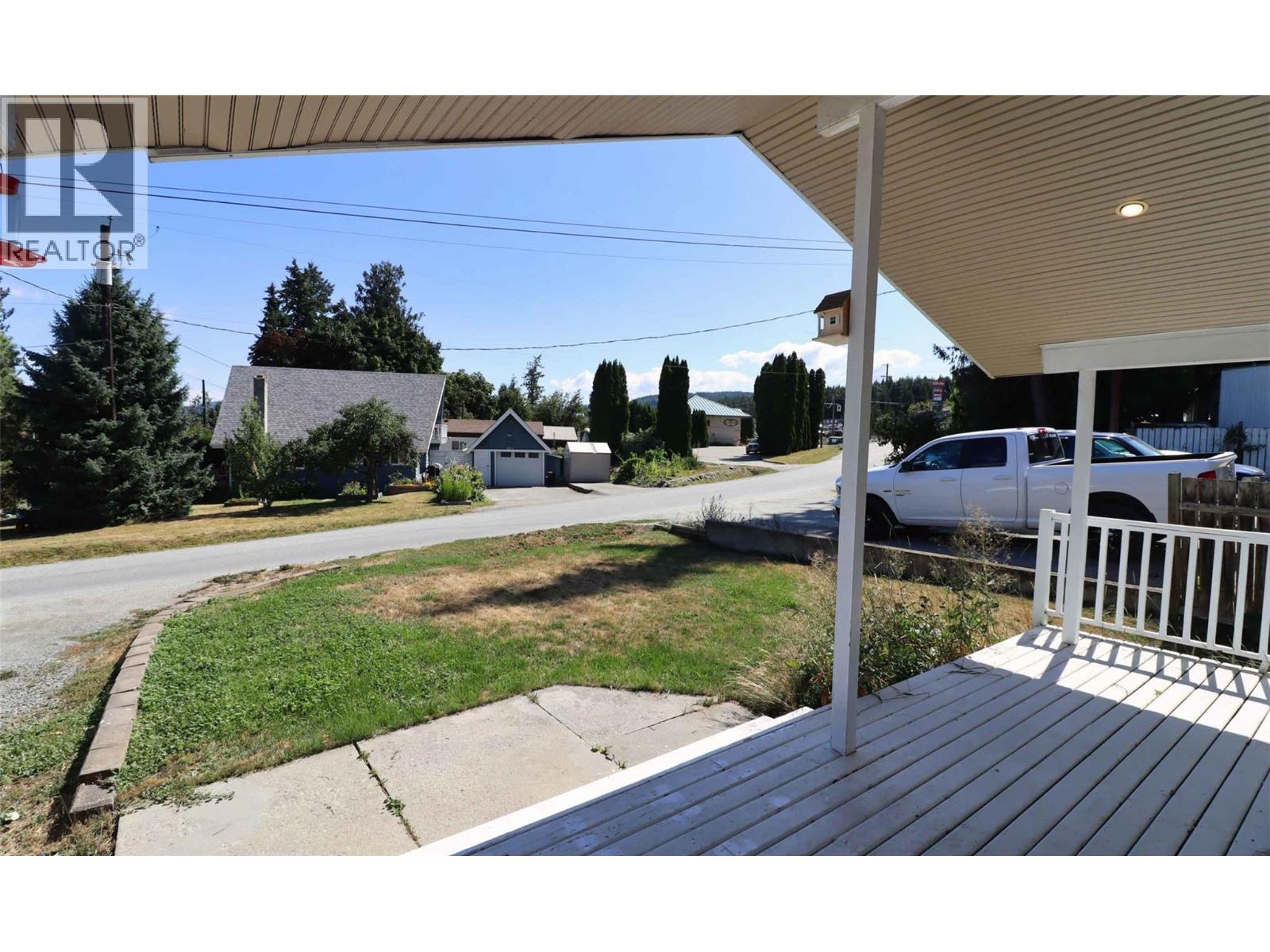 2805 Caen Road, Sorrento, British Columbia  V0E 2W0 - Photo 40 - 10397267