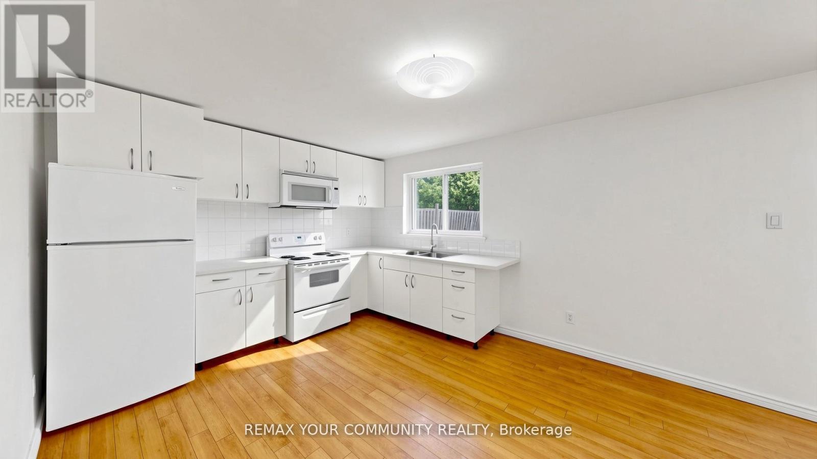 23 Lesgay Crescent, Toronto, Ontario  M2J 2H9 - Photo 33 - C13520478