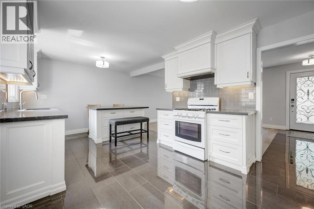 5372 Spruce Avenue, Burlington, Ontario  L7L 1N7 - Photo 7 - 40855500