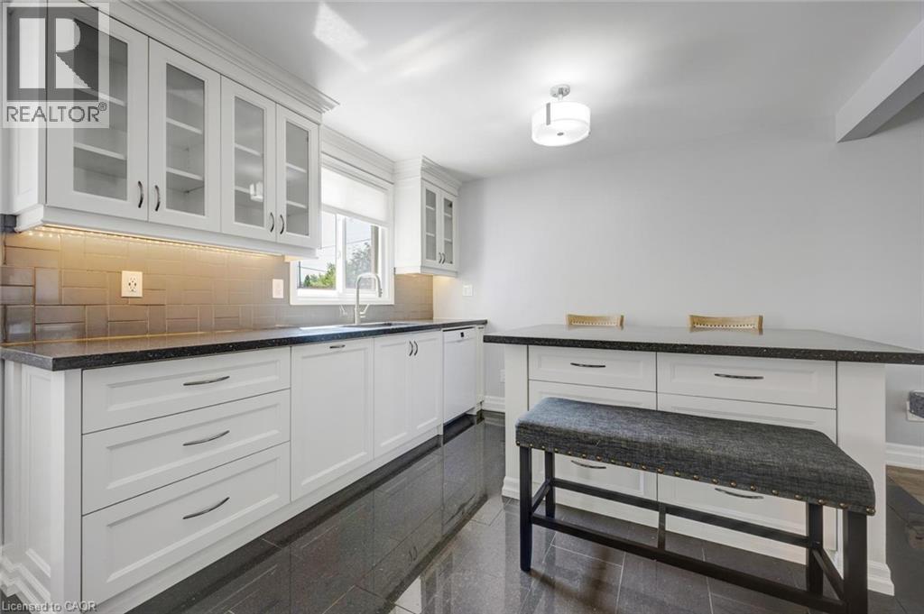 5372 Spruce Avenue, Burlington, Ontario  L7L 1N7 - Photo 9 - 40855500