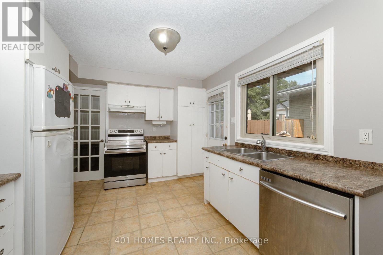 39 Patricia Street, St. Thomas, Ontario  N5P 3Z9 - Photo 11 - X13669314