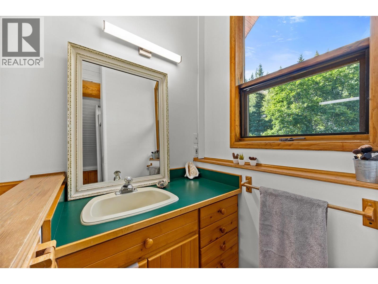 10737 Highway 33 E, Kelowna, British Columbia  V1P 1J9 - Photo 39 - 10394657