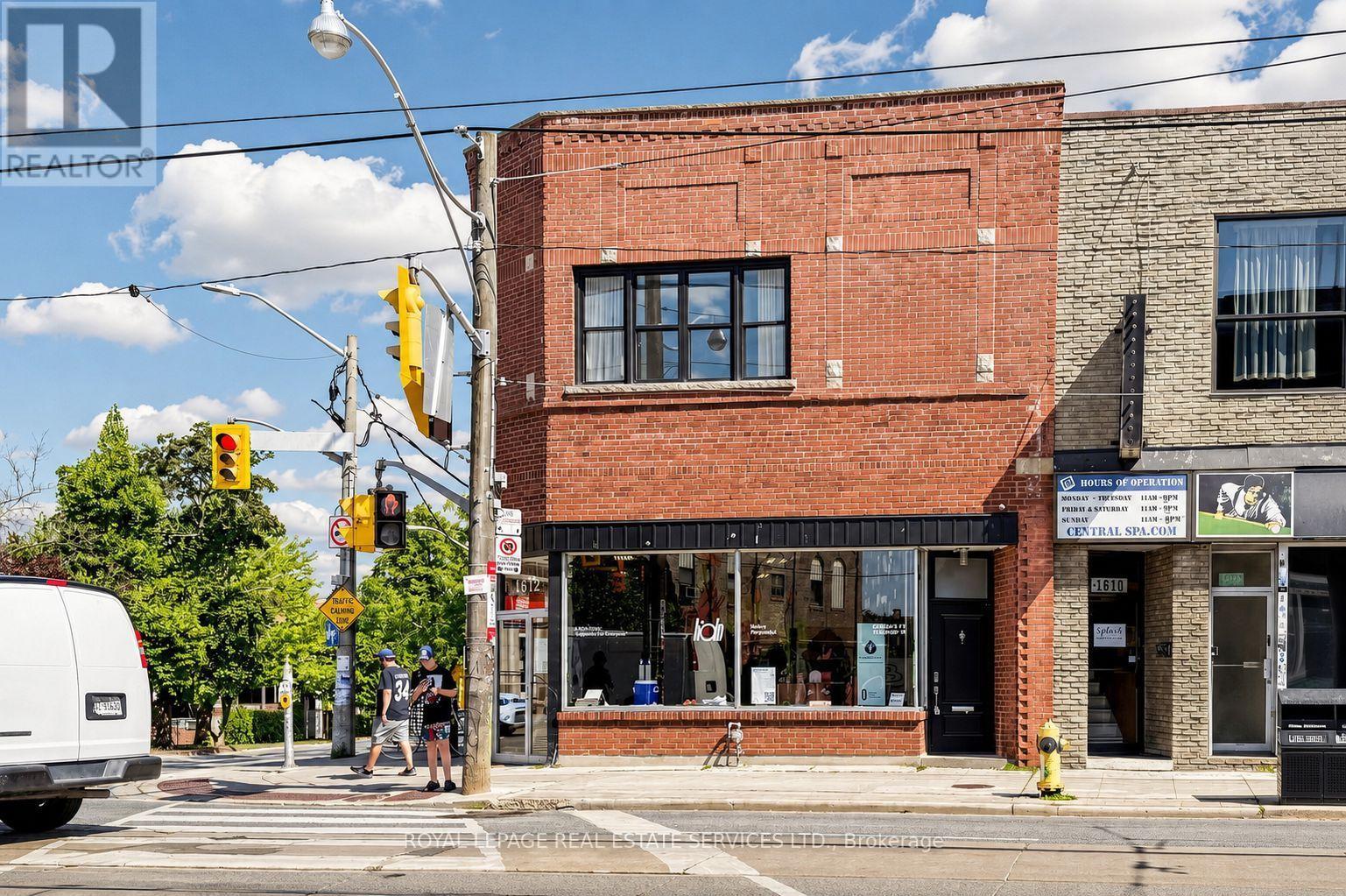 UPPER - 1612 DUNDAS STREET W, Toronto, Ontario