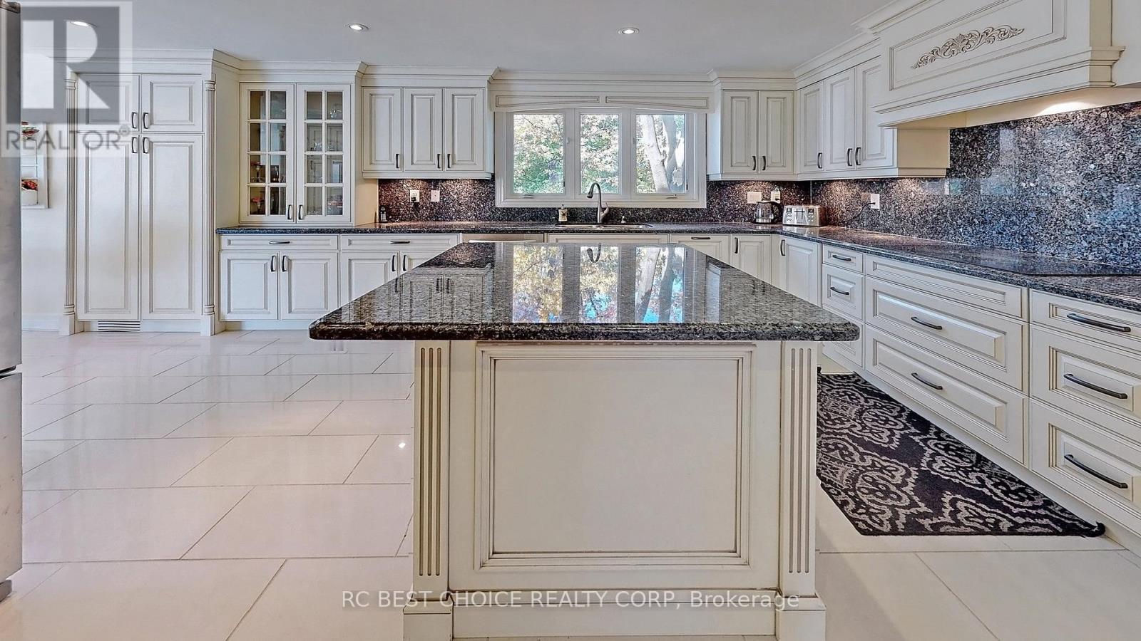76 Rockford Road, Toronto, Ontario  M2R 3A7 - Photo 8 - C13669334