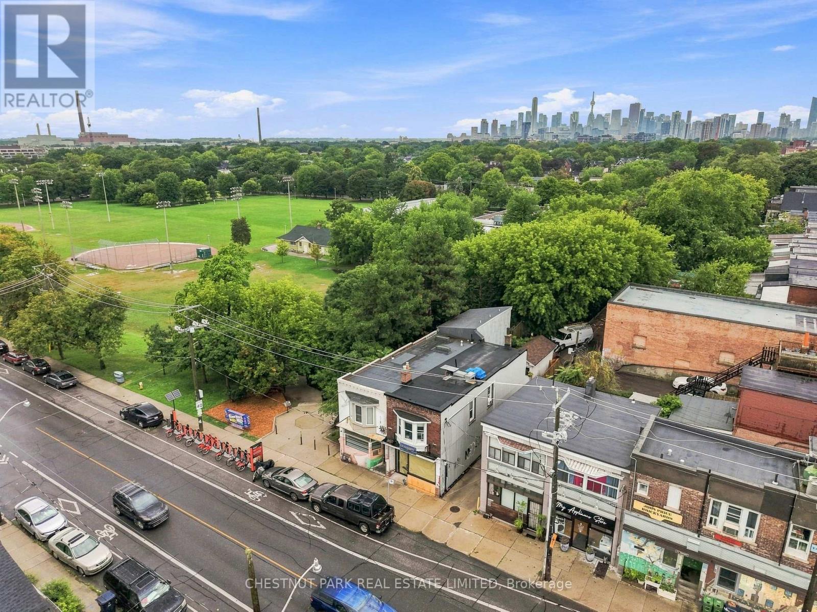 Unit 1 - 208 Greenwood Avenue, Toronto, Ontario M4L 2R1 - Photo 3 - E13669318