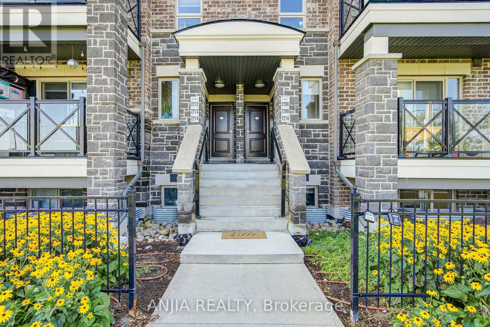 2210 - 10 WESTMEATH LANE, Markham, Ontario