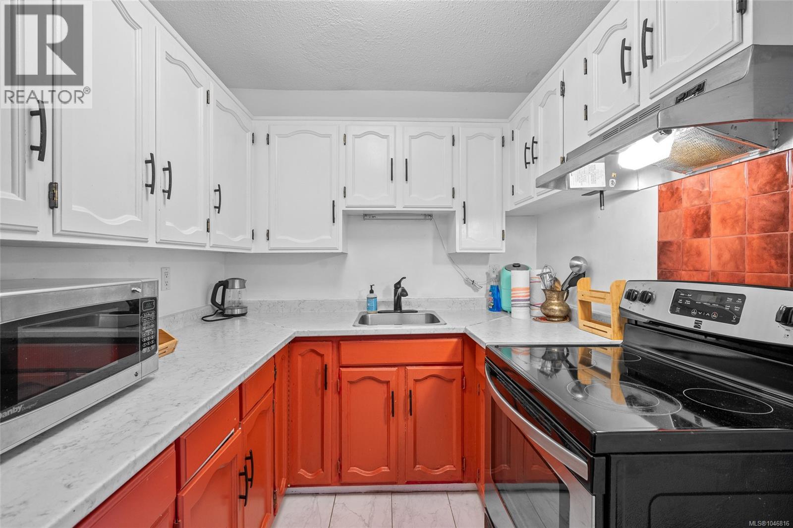 203 1116 Queens Ave, Victoria, British Columbia  V8T 1M9 - Photo 13 - 1046816