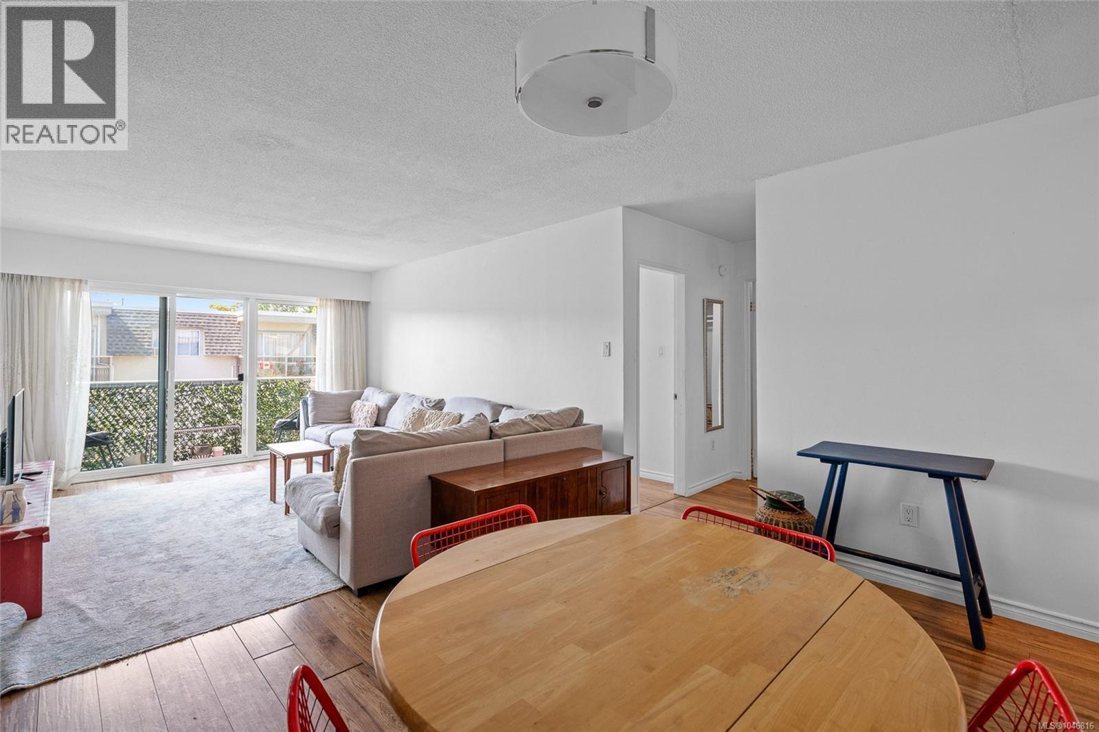 203 1116 Queens Ave, Victoria, British Columbia  V8T 1M9 - Photo 9 - 1046816