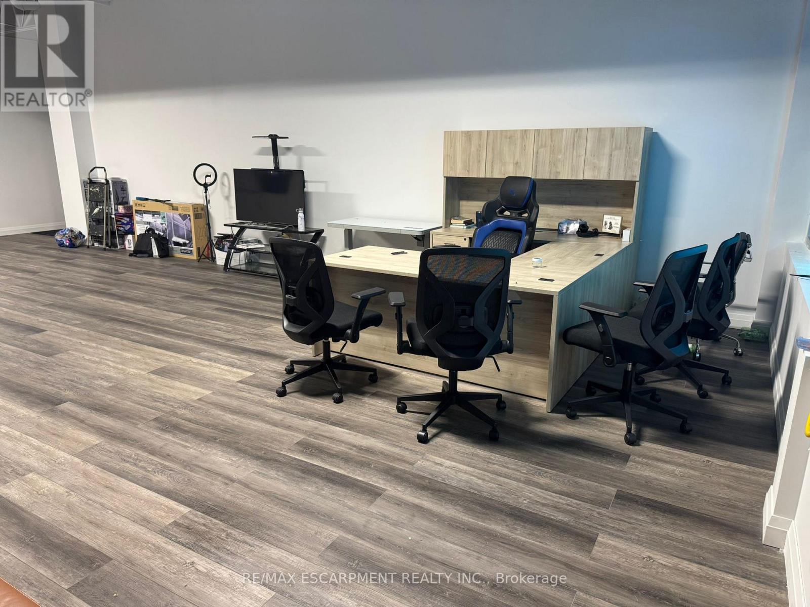 203 - 460 HESPELER ROAD, Cambridge, Ontario