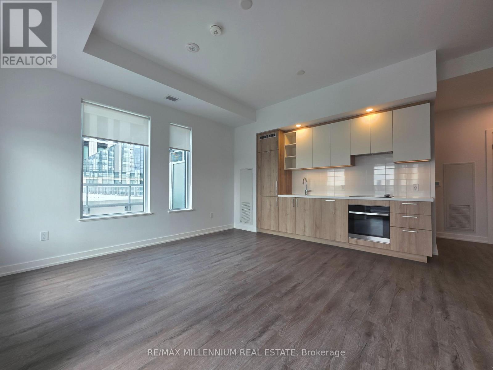 306 - 21 Meadowdale Road, Vaughan, Ontario L4K 0H6 - Photo 5 - N13665910