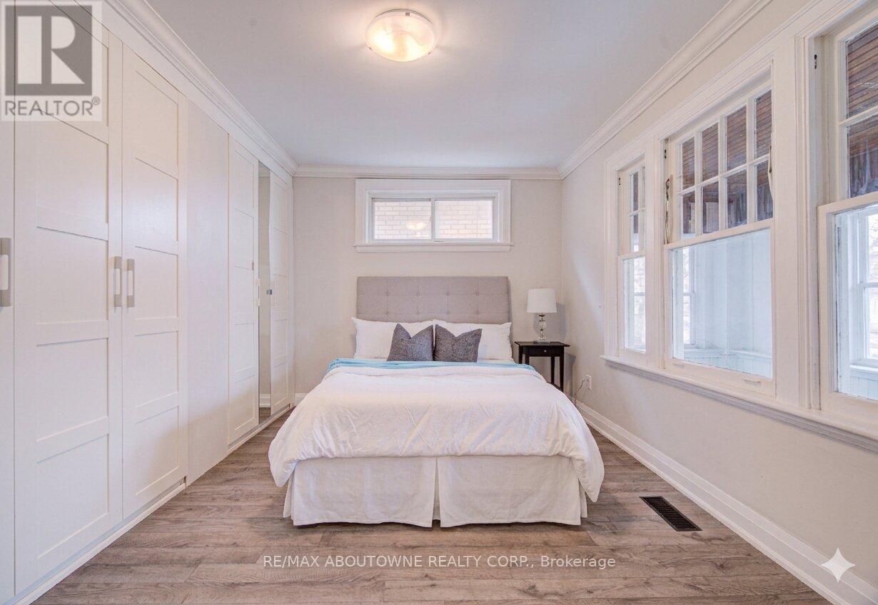 227 East 23rd Street, Hamilton, Ontario L8V 2X2 - Photo 15 - X13668200