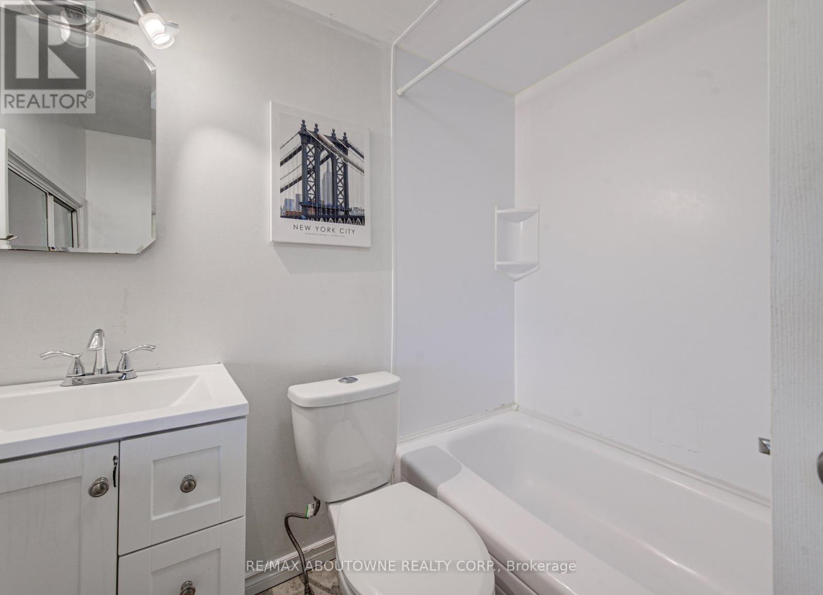 227 East 23rd Street, Hamilton, Ontario L8V 2X2 - Photo 19 - X13668200