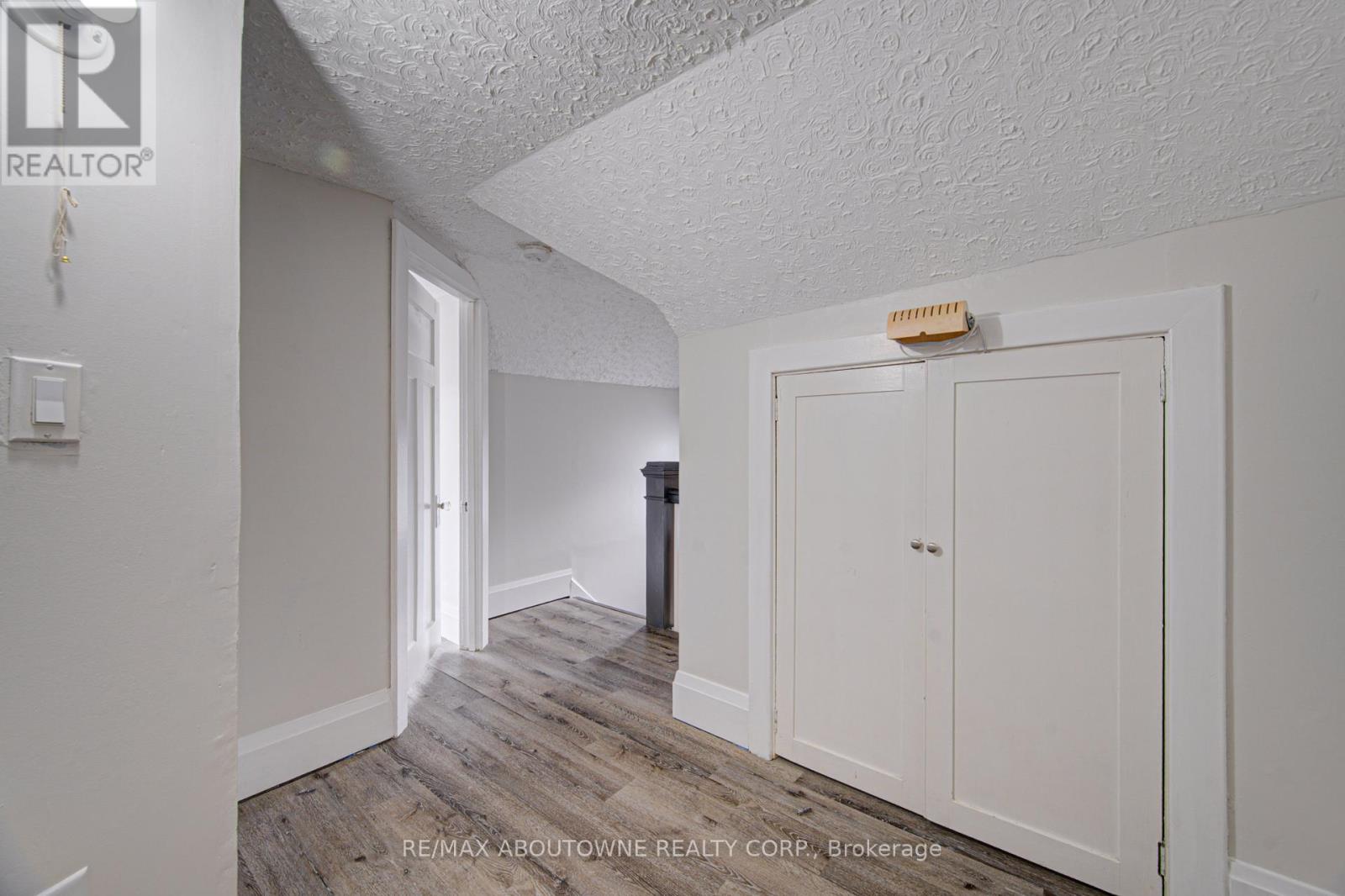227 East 23rd Street, Hamilton, Ontario L8V 2X2 - Photo 30 - X13668200