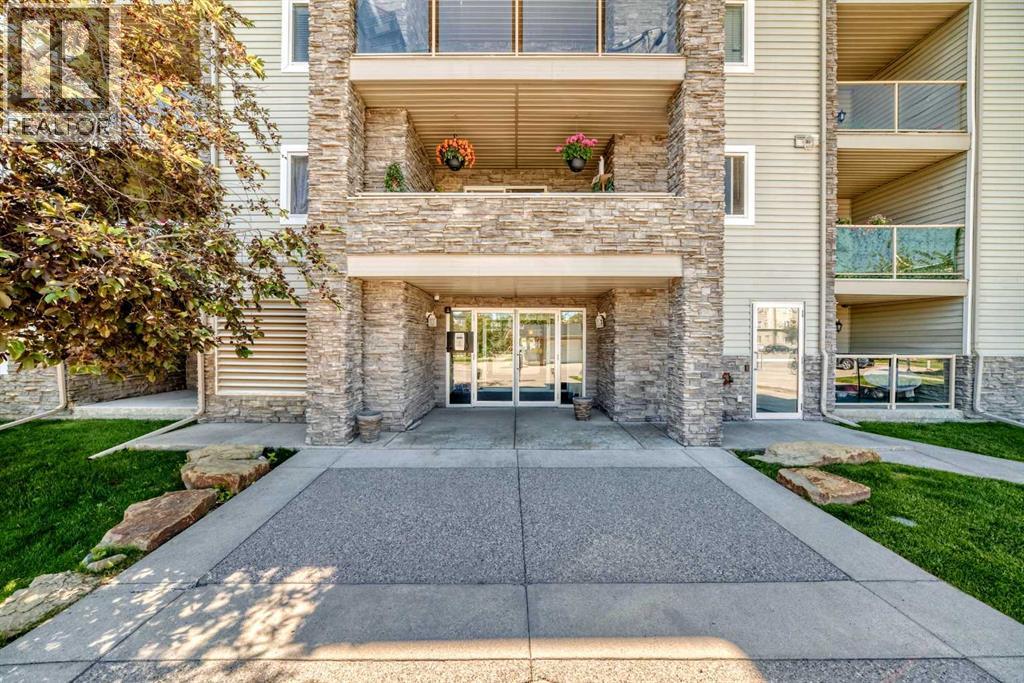 109, 5500 Somervale Court SW, Calgary, Alberta