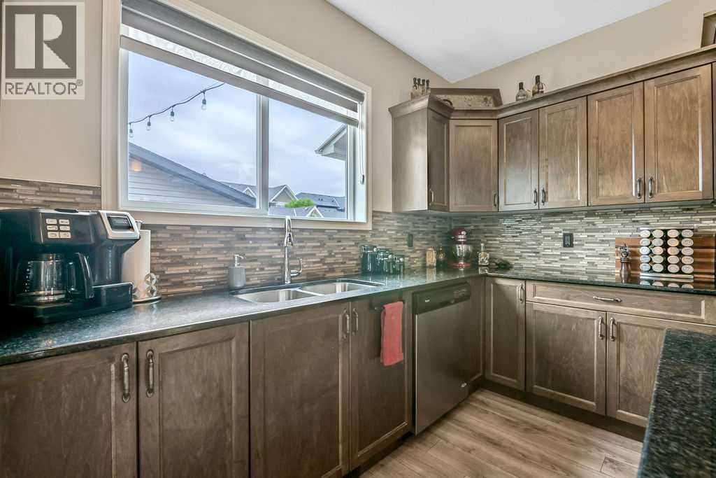 86 Legacy Common SE, Calgary, Alberta  T0L 0X0 - Photo 14 - A2333453