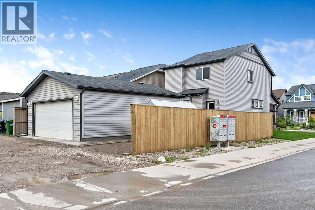 86 Legacy Common SE, Calgary, Alberta  T0L 0X0 - Photo 45 - A2333453