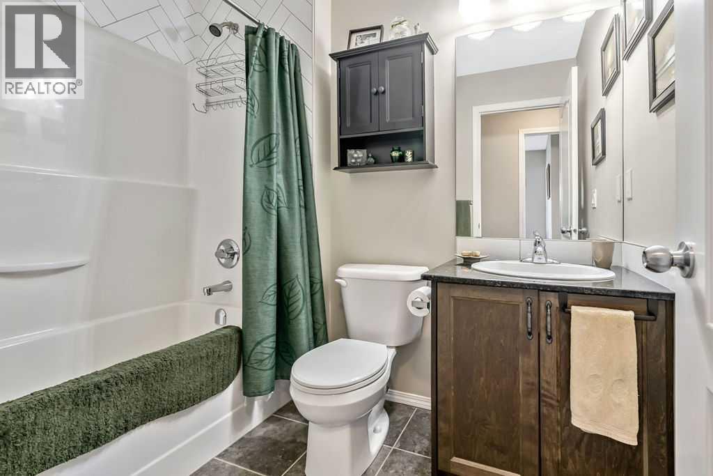 86 Legacy Common SE, Calgary, Alberta  T0L 0X0 - Photo 32 - A2333453