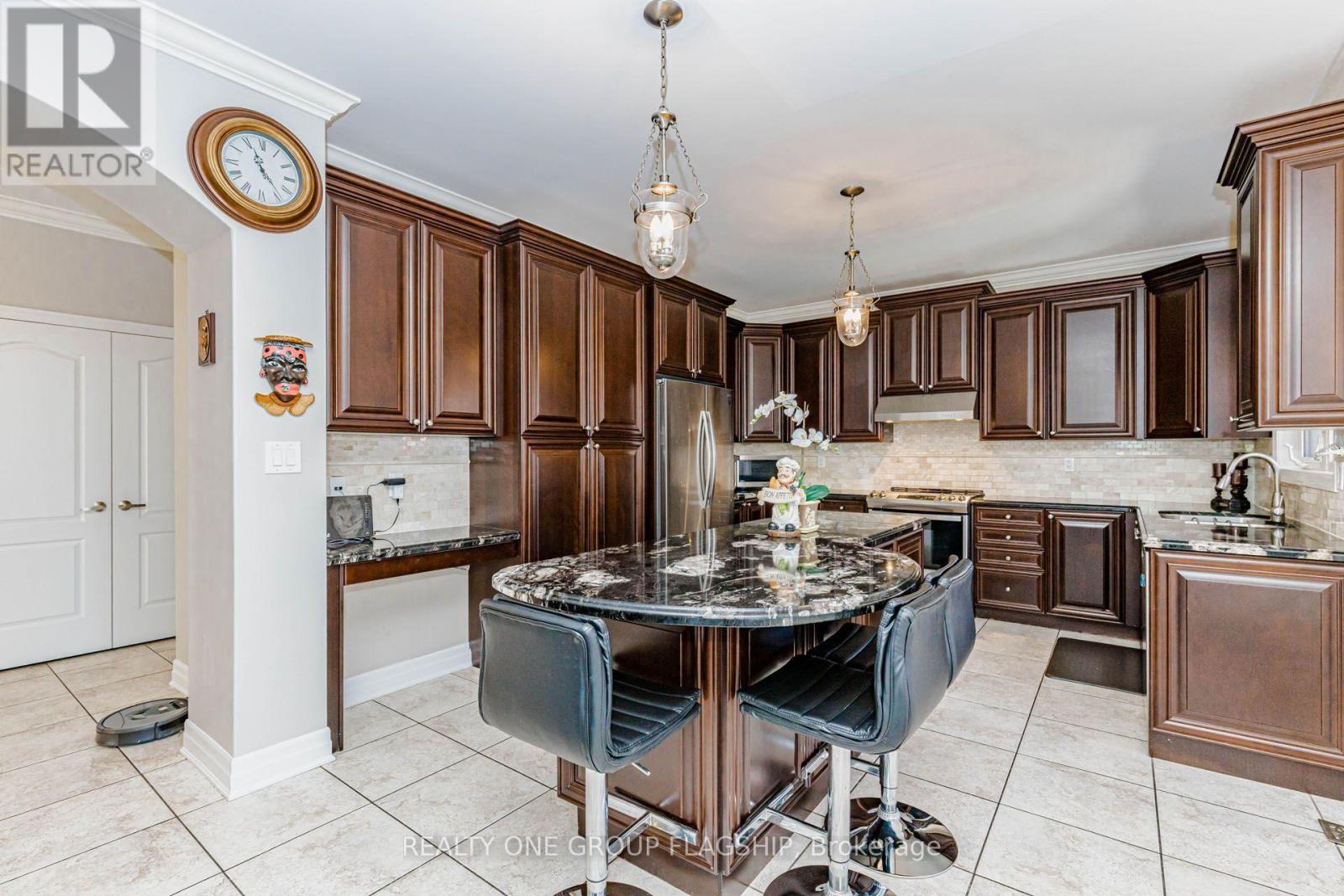 715 Casarin Crescent, Milton, Ontario  L9T 2W3 - Photo 13 - W13638006