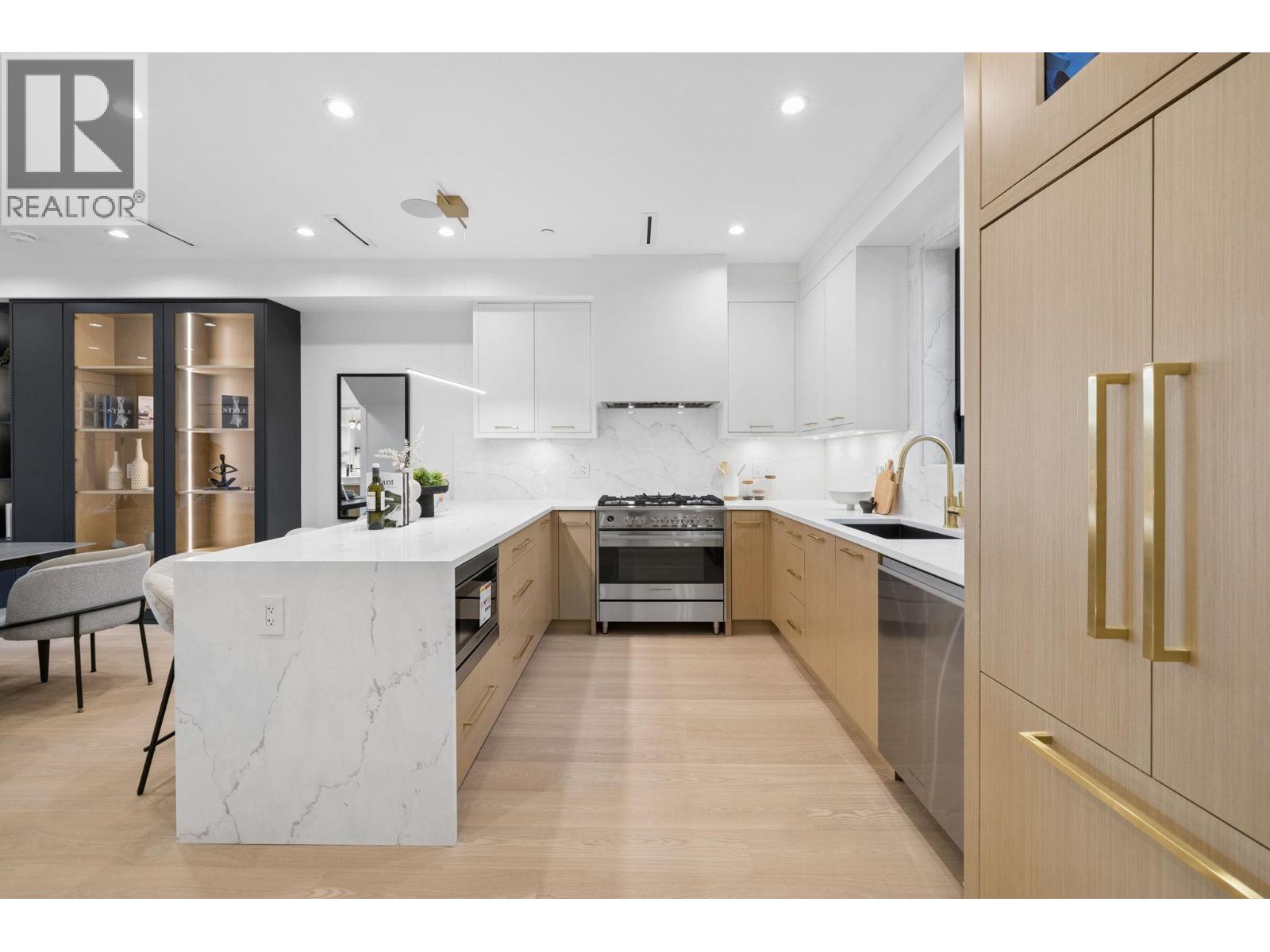 2617 Carolina Street, Vancouver, British Columbia V5T 2A4 - Photo 11 - R3155404