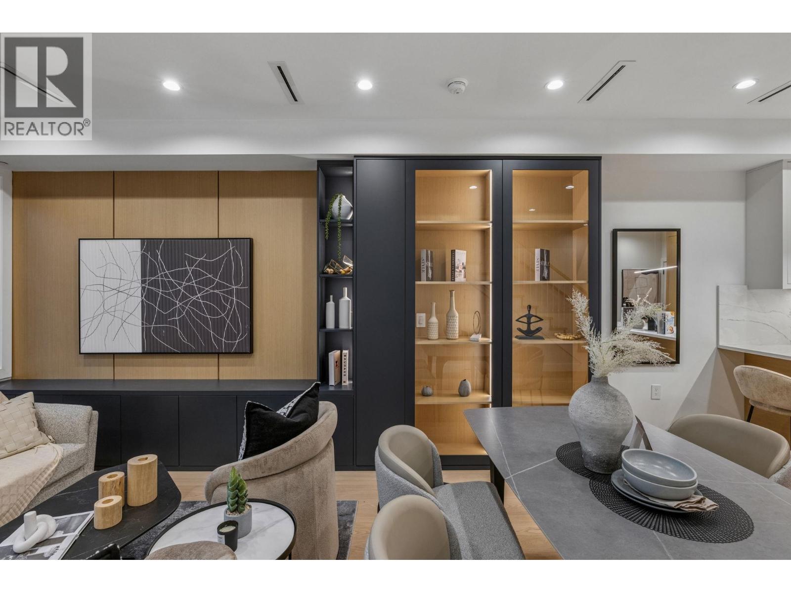 2617 Carolina Street, Vancouver, British Columbia V5T 2A4 - Photo 6 - R3155404