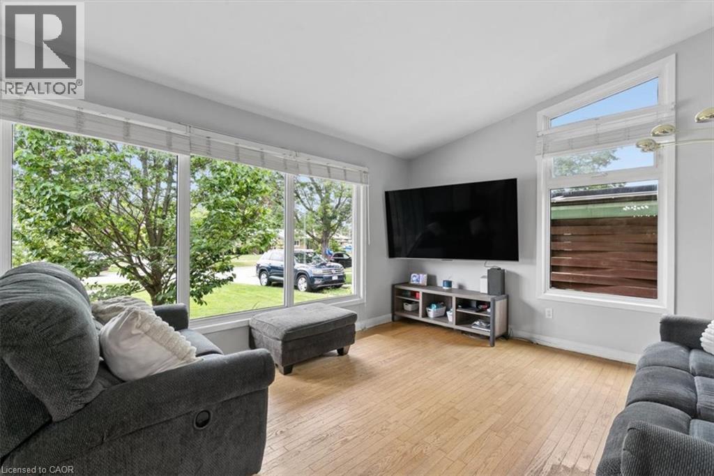 14 Cambridge Avenue, Kitchener, Ontario  N2B 1N4 - Photo 5 - 40855308
