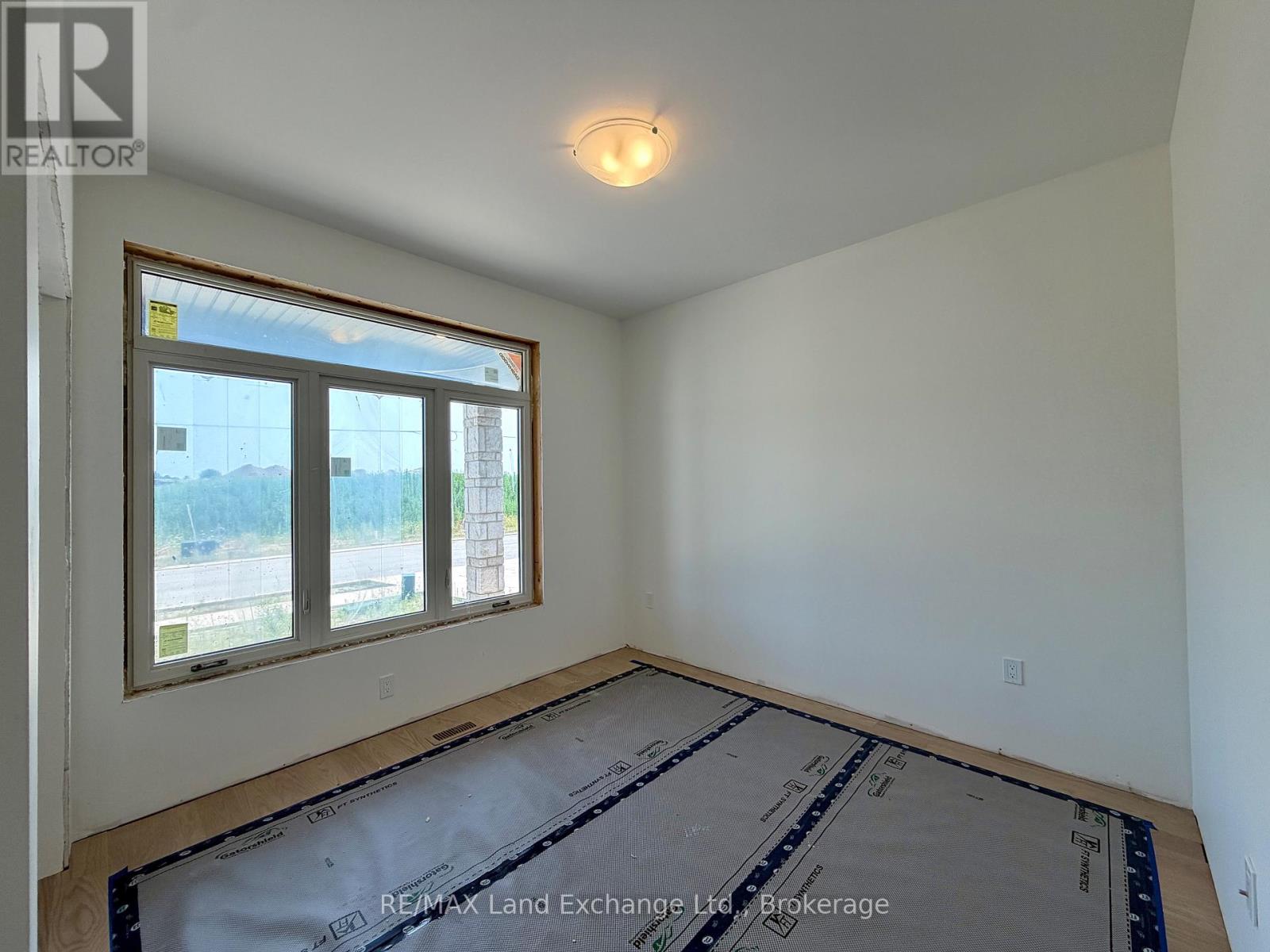 288 Ridge Street, Saugeen Shores, Ontario  N0H 2C3 - Photo 2 - X12305499