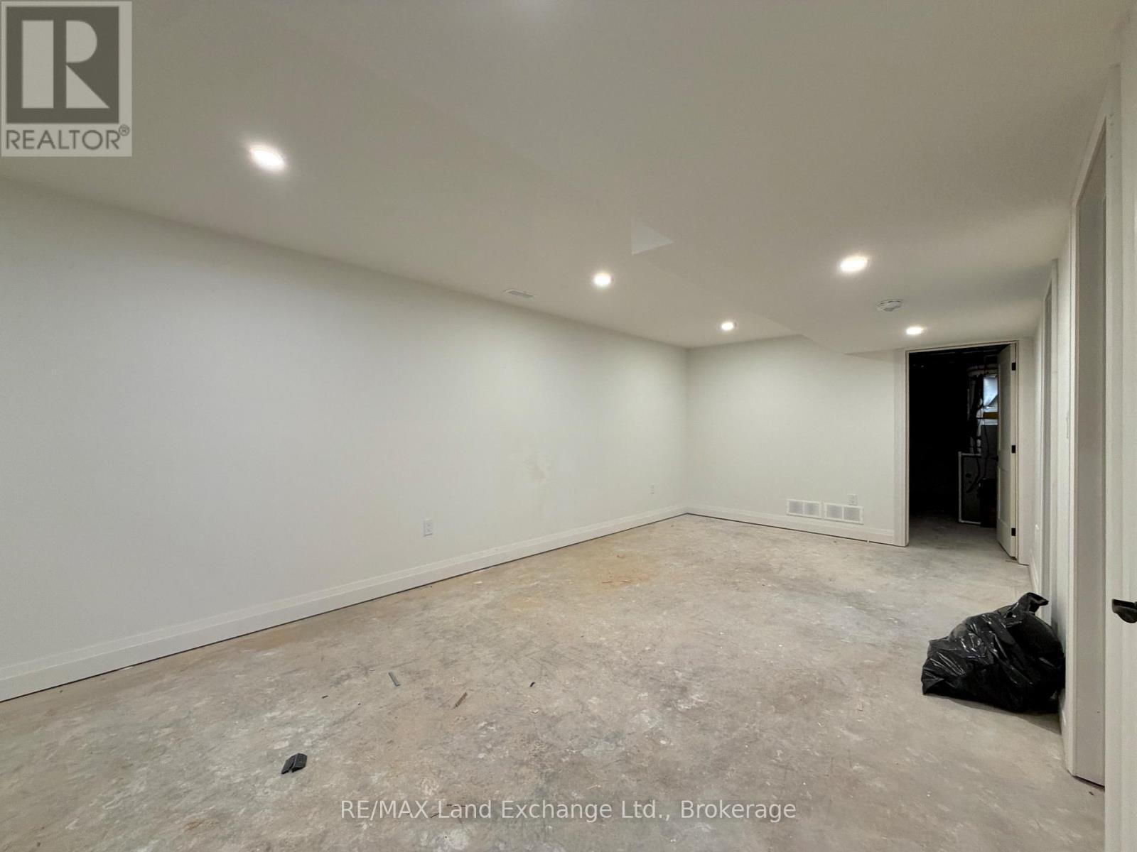383 Rosner Drive, Saugeen Shores, Ontario  N0H 2C8 - Photo 10 - X13078870