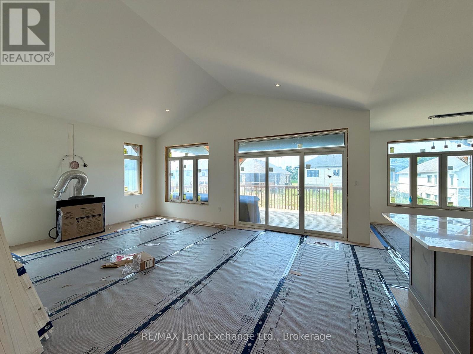 288 Ridge Street, Saugeen Shores, Ontario  N0H 2C3 - Photo 9 - X12305499