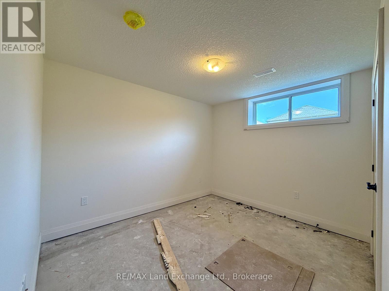 383 Rosner Drive, Saugeen Shores, Ontario  N0H 2C8 - Photo 11 - X13078870