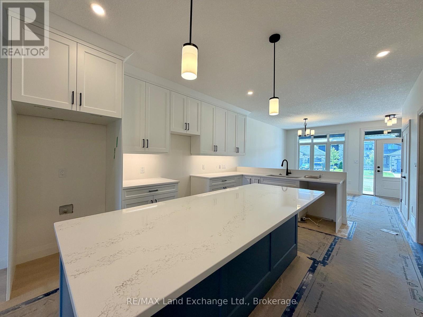383 Rosner Drive, Saugeen Shores, Ontario  N0H 2C8 - Photo 2 - X13078870