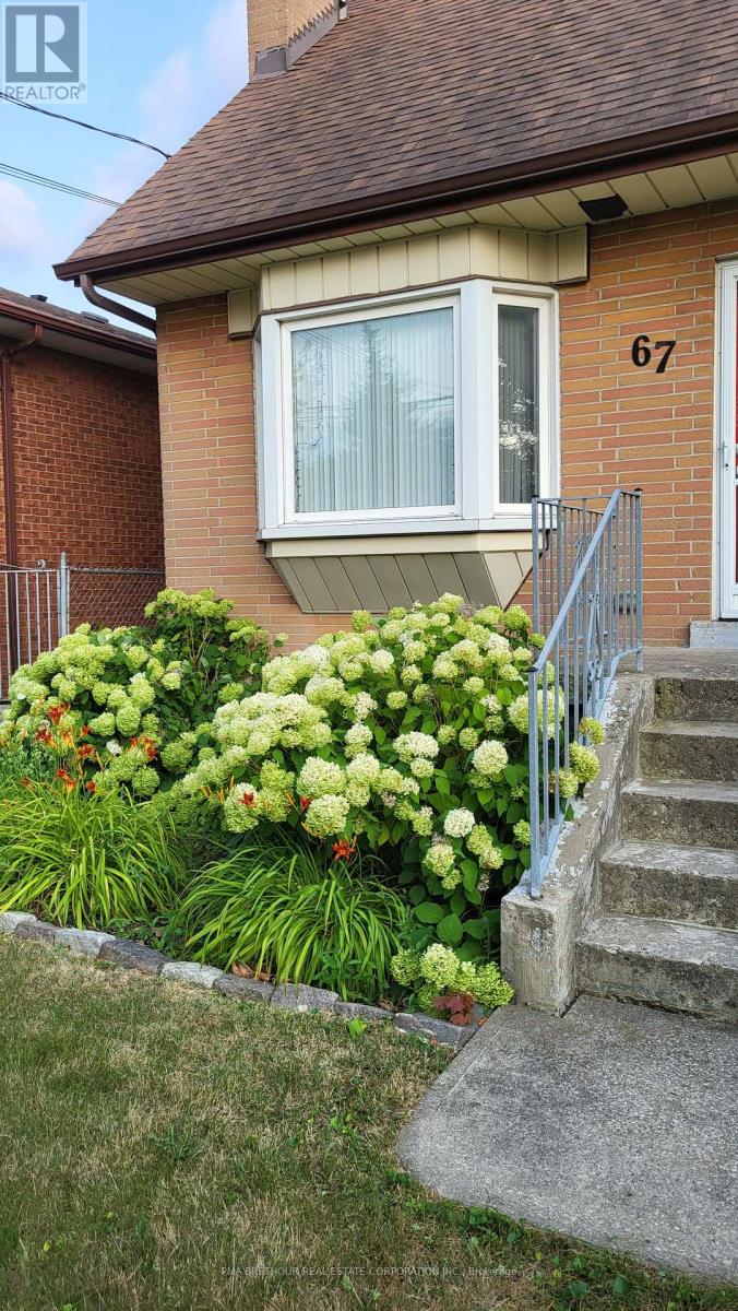 67 Cartwright Avenue, Toronto, Ontario M6A 1V1 - Photo 19 - W13612296