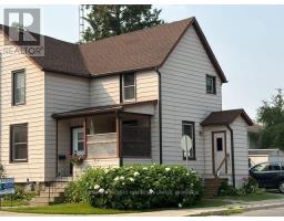 292 WILLIAM STREET N, Gananoque, Ontario