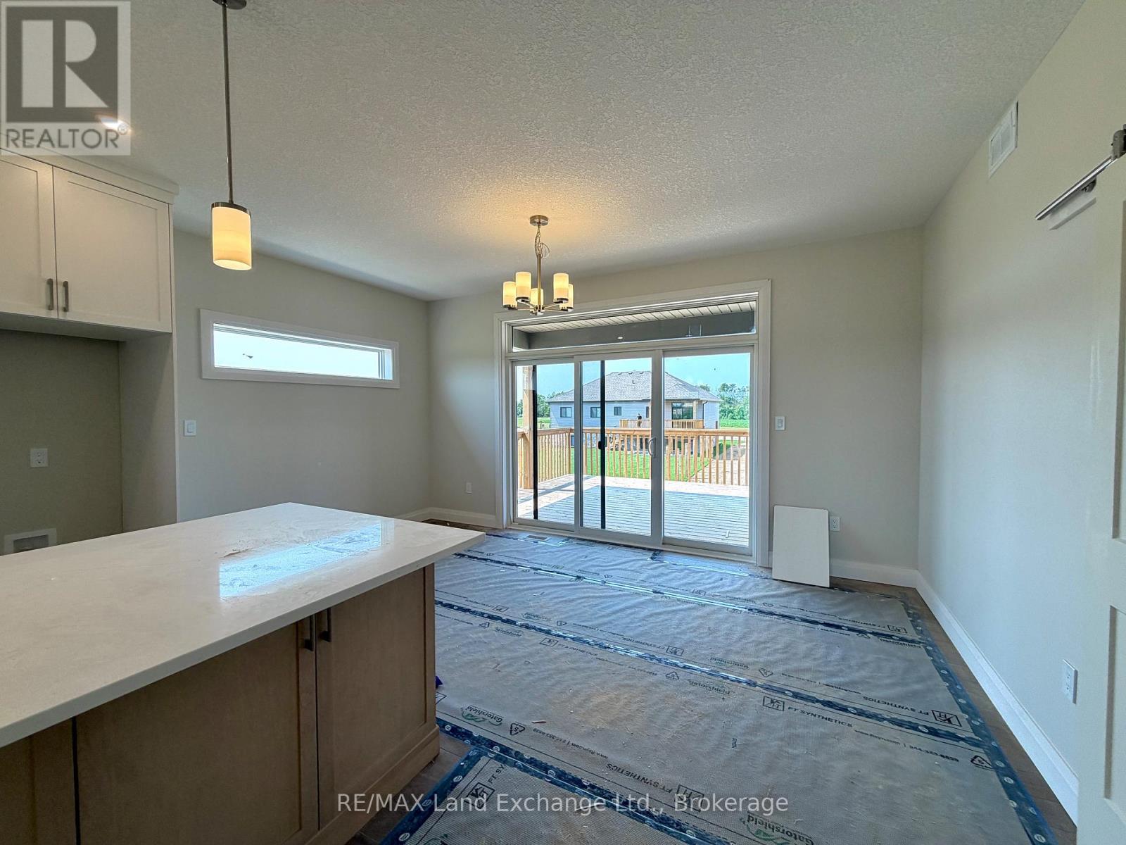 282 Ridge Street, Saugeen Shores, Ontario  N0H 2C3 - Photo 6 - X11822711
