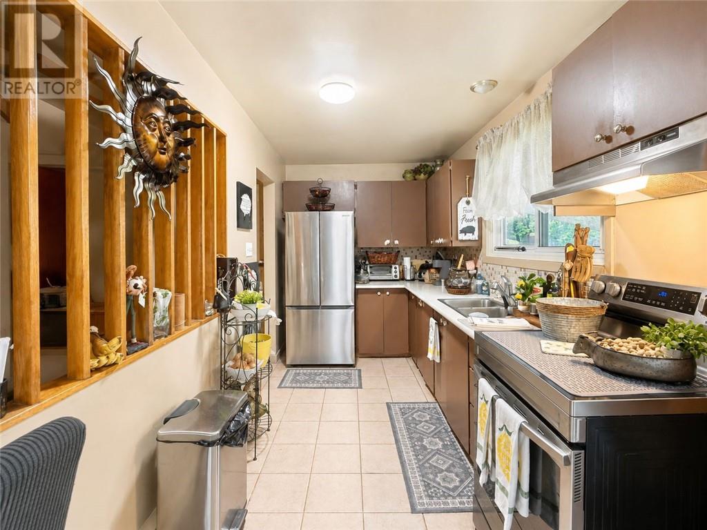 3 Rio Road, Sudbury, Ontario  P3C 3A4 - Photo 2 - 2129219