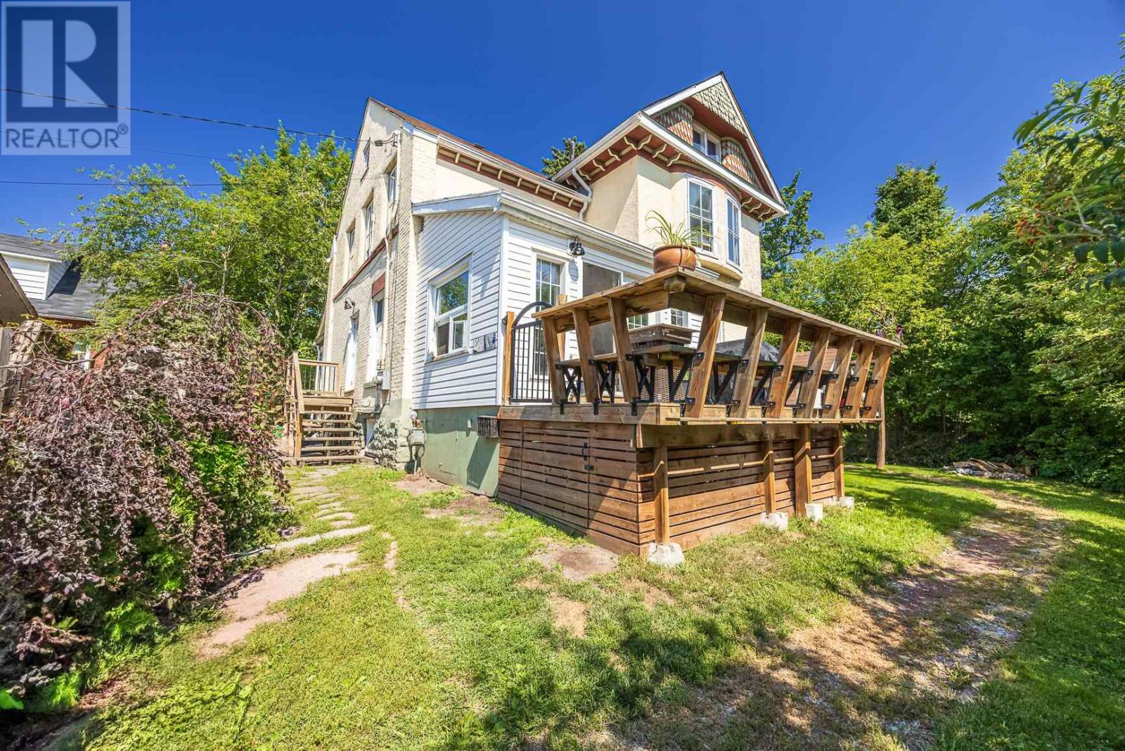 1099 Queen St E, Sault Ste. Marie, Ontario  P6A 2E1 - Photo 3 - SM262163