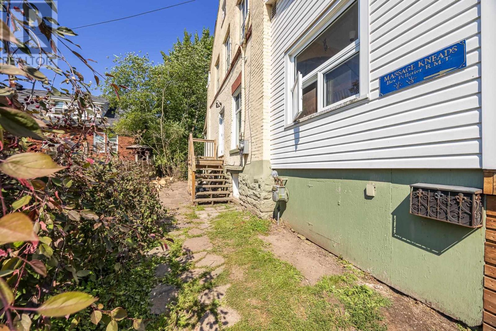 1099 Queen St E, Sault Ste. Marie, Ontario  P6A 2E1 - Photo 9 - SM262163
