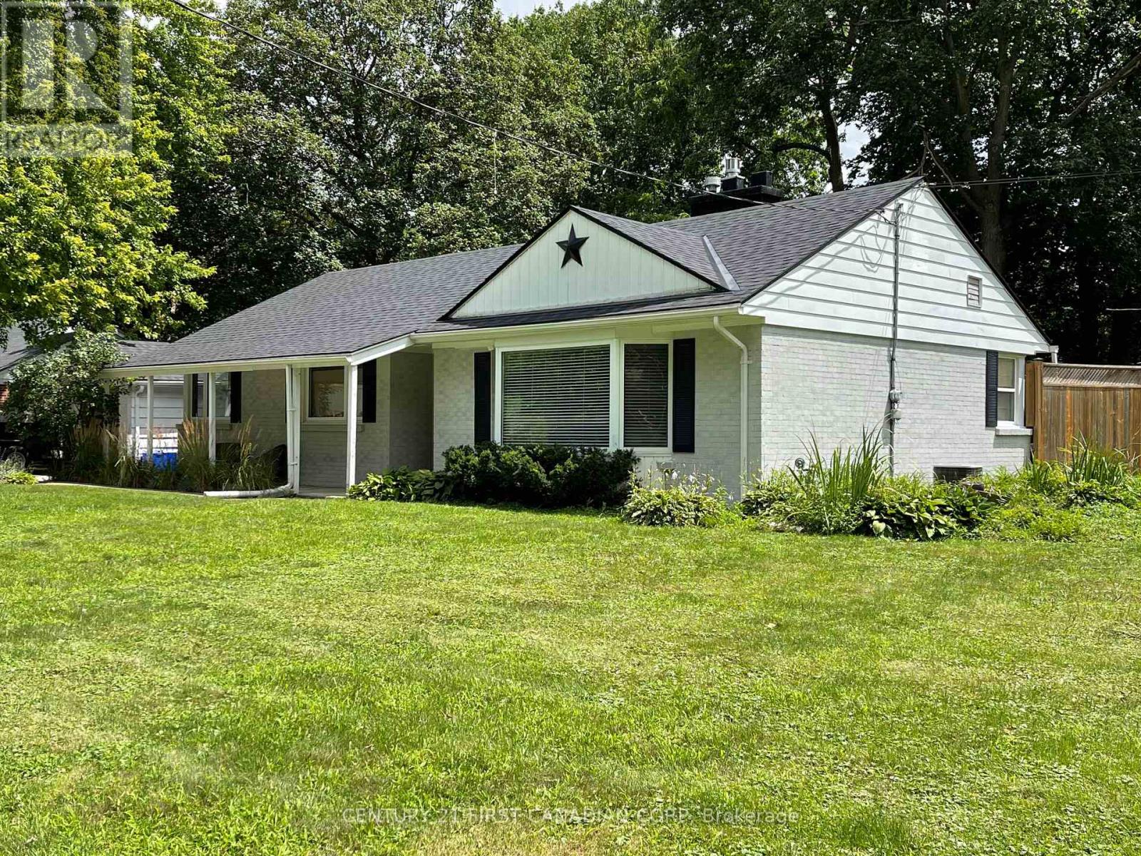33 Braemar Crescent, London North, Ontario  N6H 2X2 - Photo 3 - X13669442