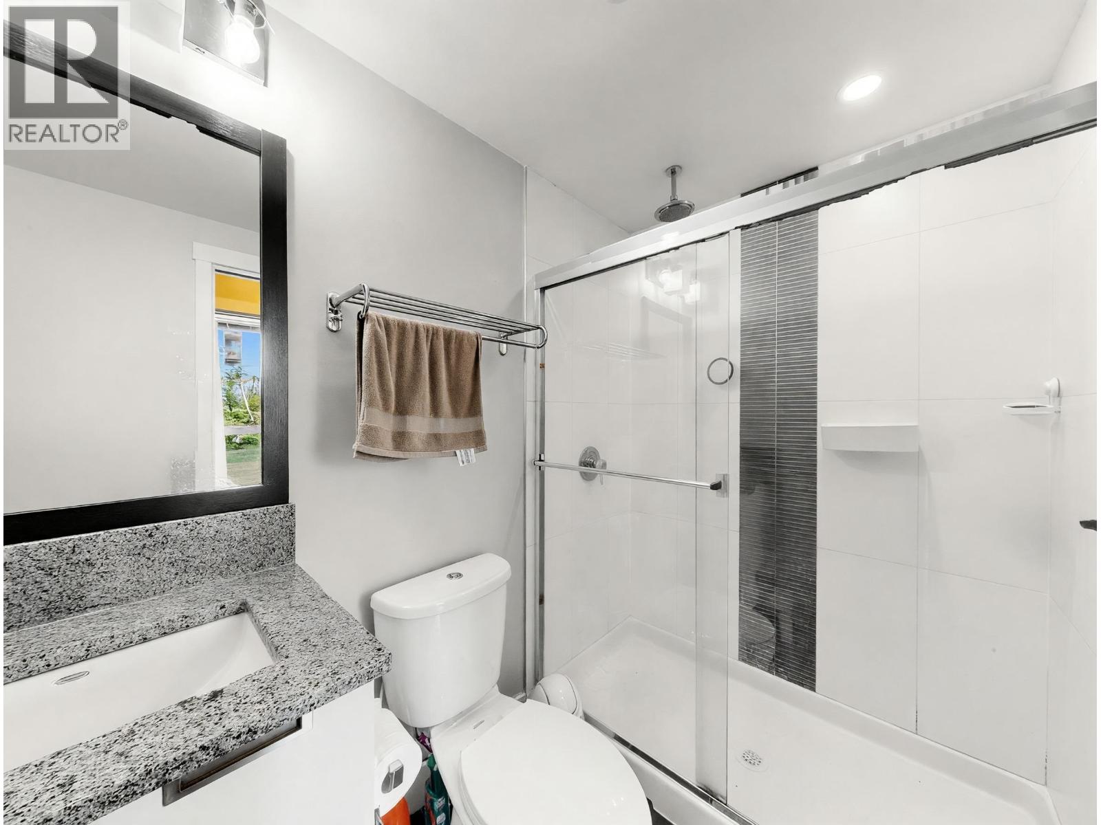 605 2968 Glen Drive, Coquitlam, British Columbia  V3B 0C4 - Photo 30 - R3129725