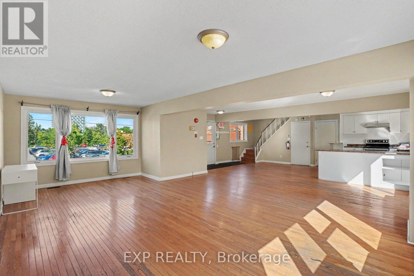 297 Savard Avenue E, Ottawa, Ontario  K1L 7S1 - Photo 5 - X13669416