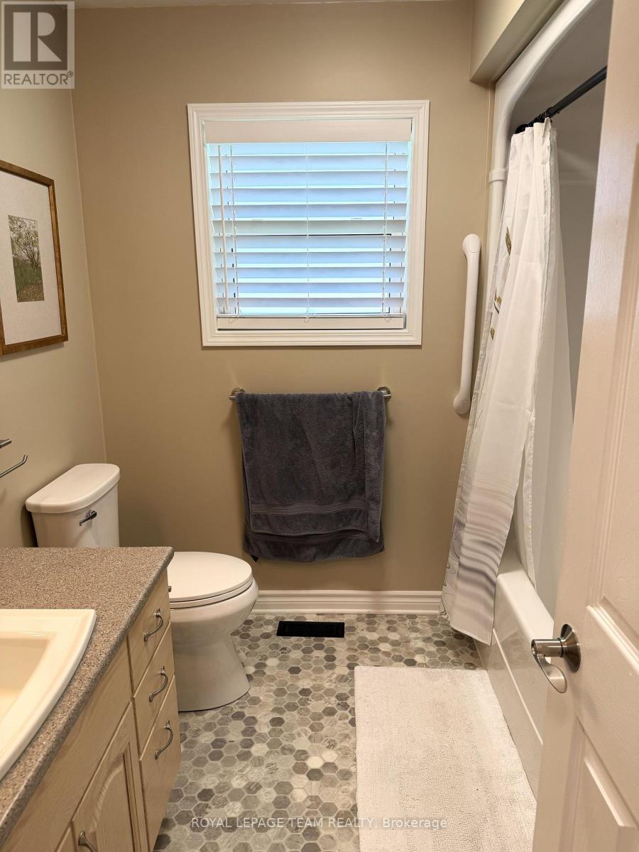 1028 Teena Colleen Private, Ottawa, Ontario  K4P 1C8 - Photo 16 - X13669432