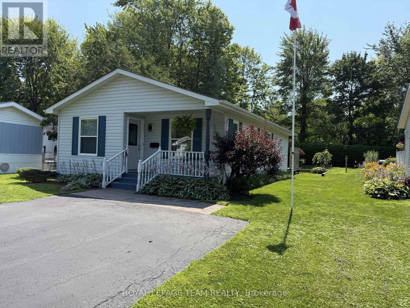 1028 Teena Colleen Private, Ottawa, Ontario  K4P 1C8 - Photo 2 - X13669432