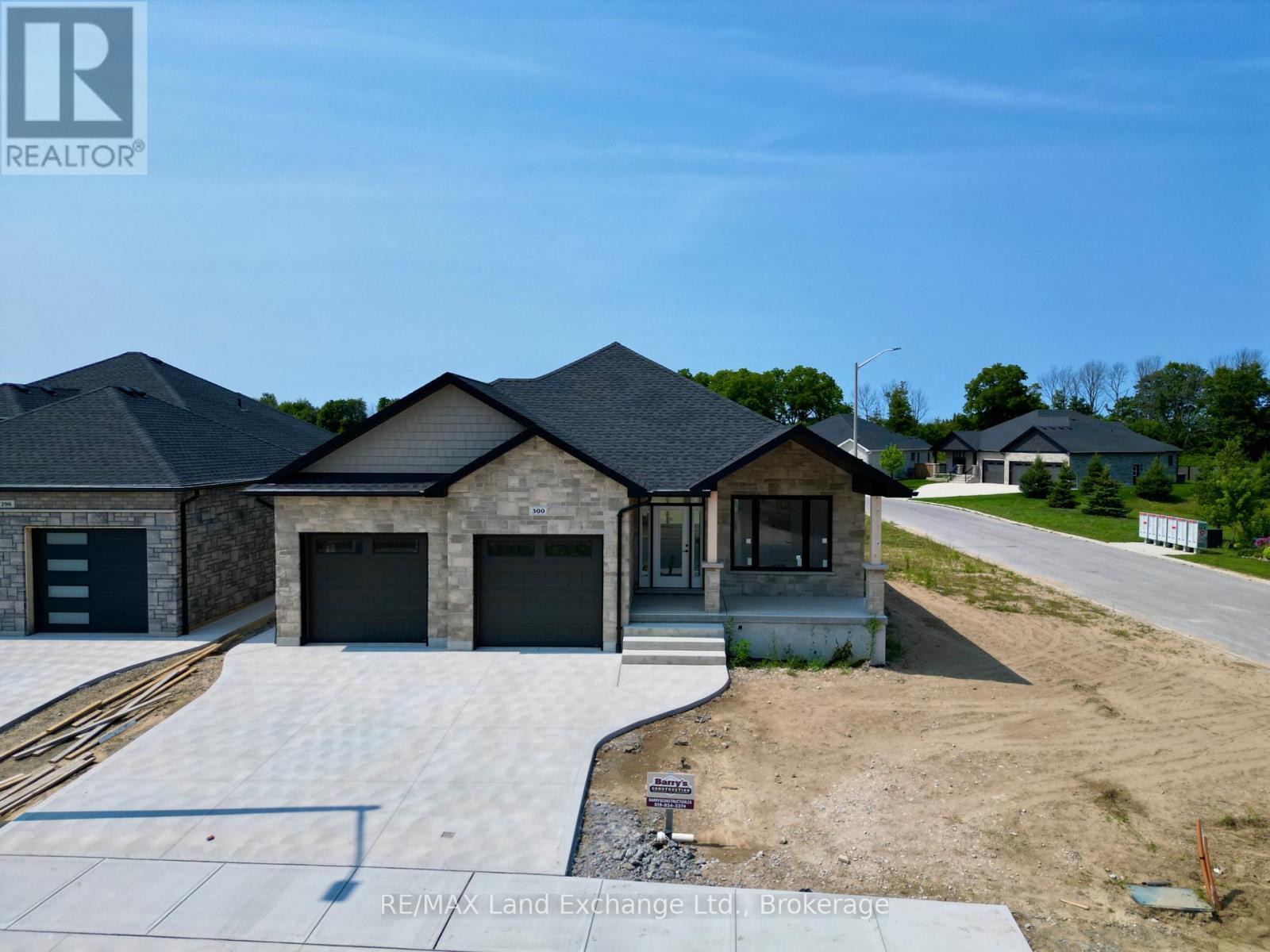 300 RIDGE STREET, Saugeen Shores, Ontario