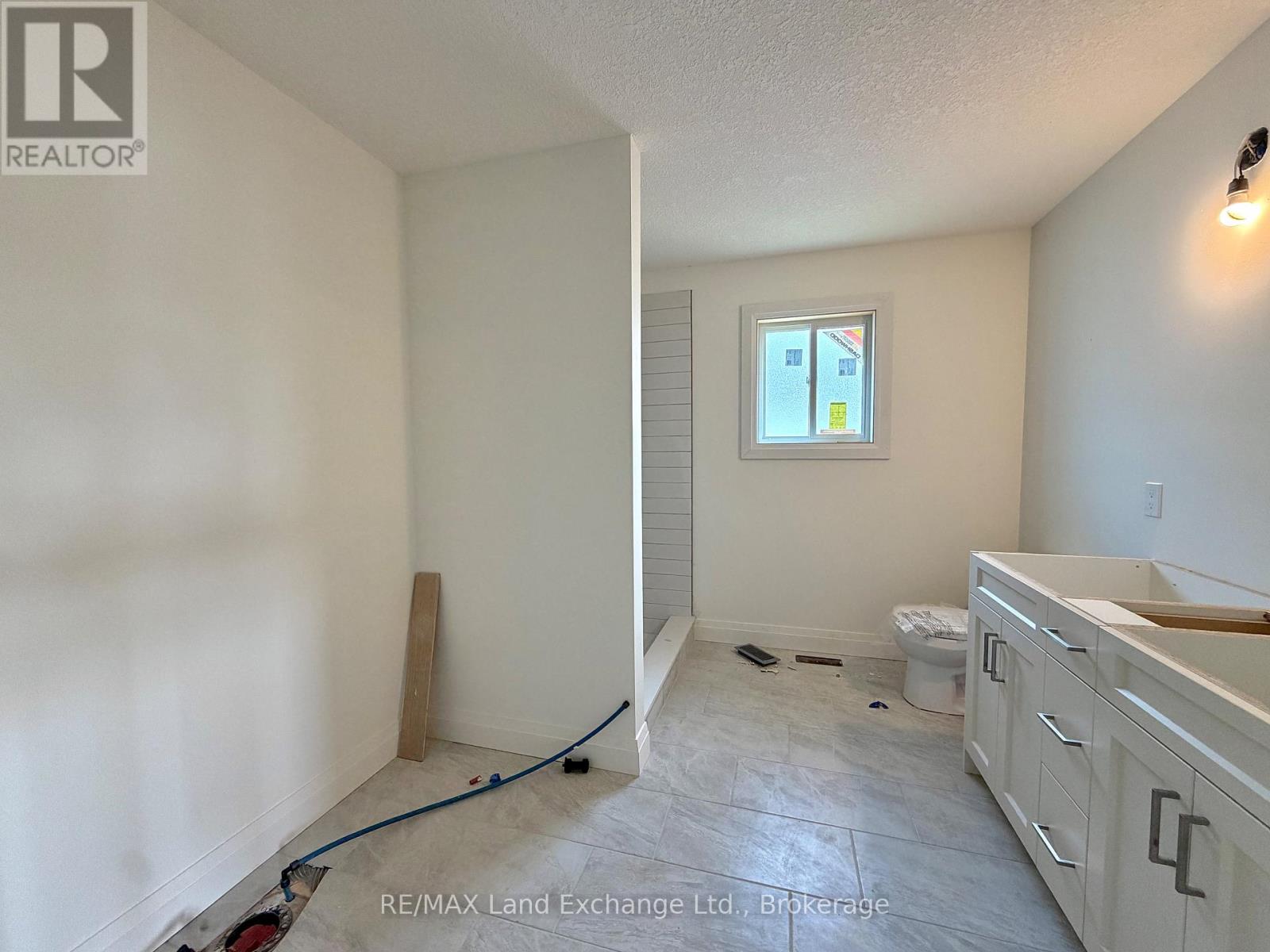 382 Frances Street, Saugeen Shores, Ontario  N0H 2C3 - Photo 13 - X13150696