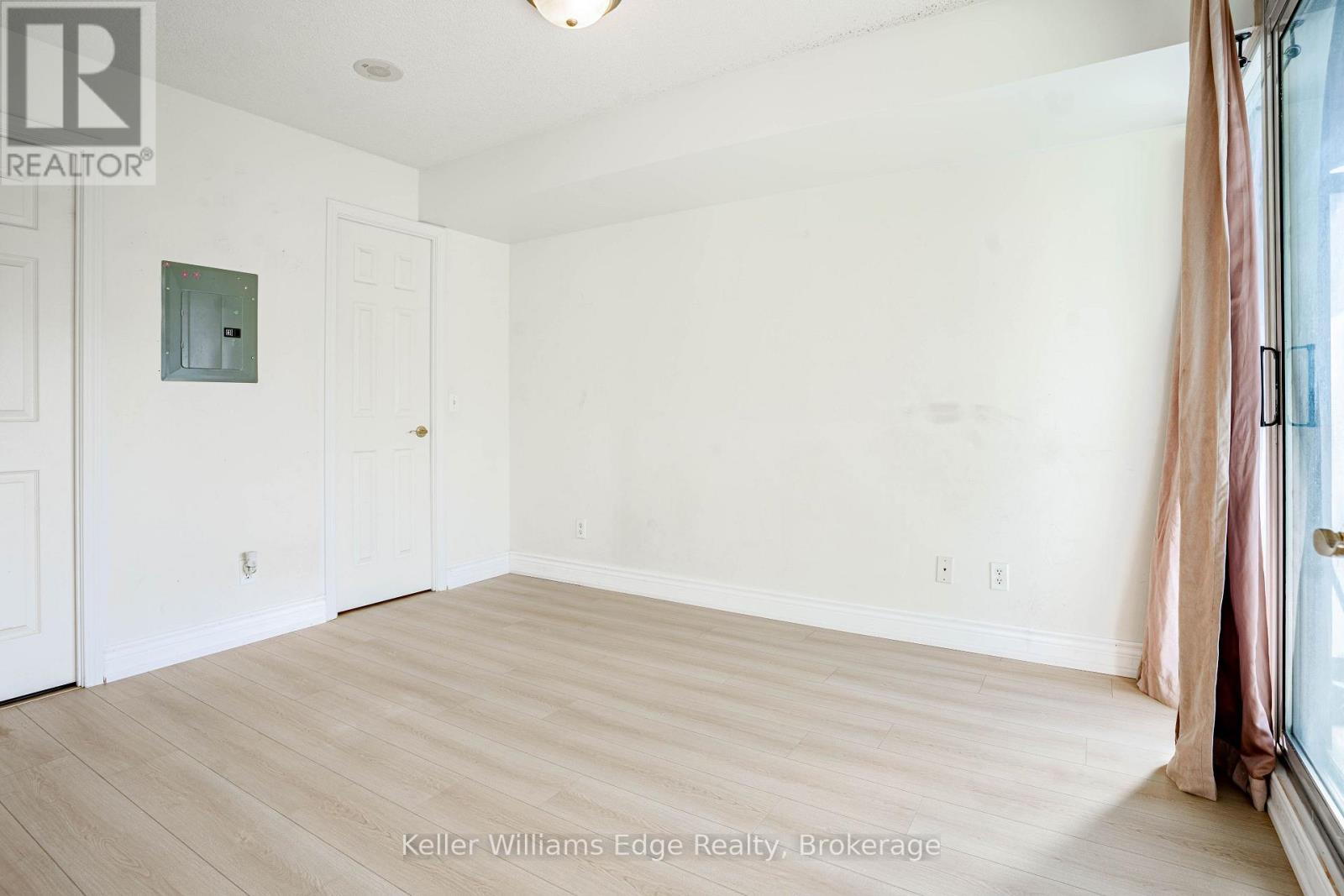 2001 - 30 Grand Trunk Crescent W, Toronto (Waterfront Communities), Ontario  M5J 3A4 - Photo 13 - C13669434