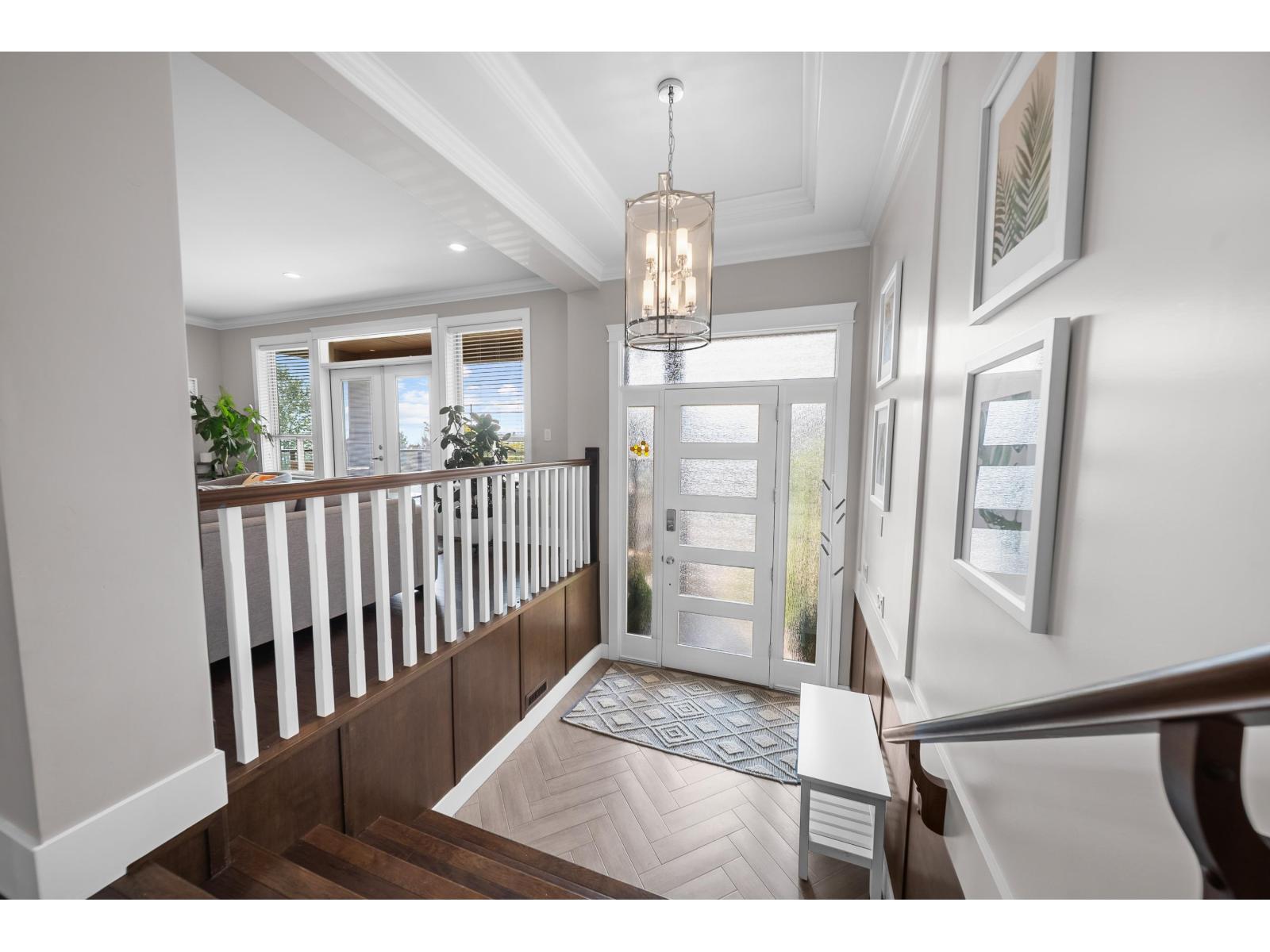 8144 Barnett Street, Mission, British Columbia  V2V 7C7 - Photo 3 - R3153737