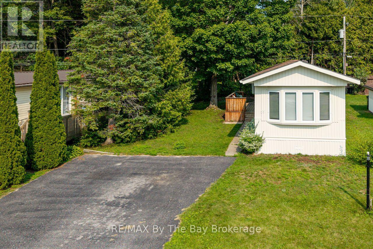55 Georgian Glen Drive, Wasaga Beach, Ontario  L9Z 1K7 - Photo 28 - S13668444