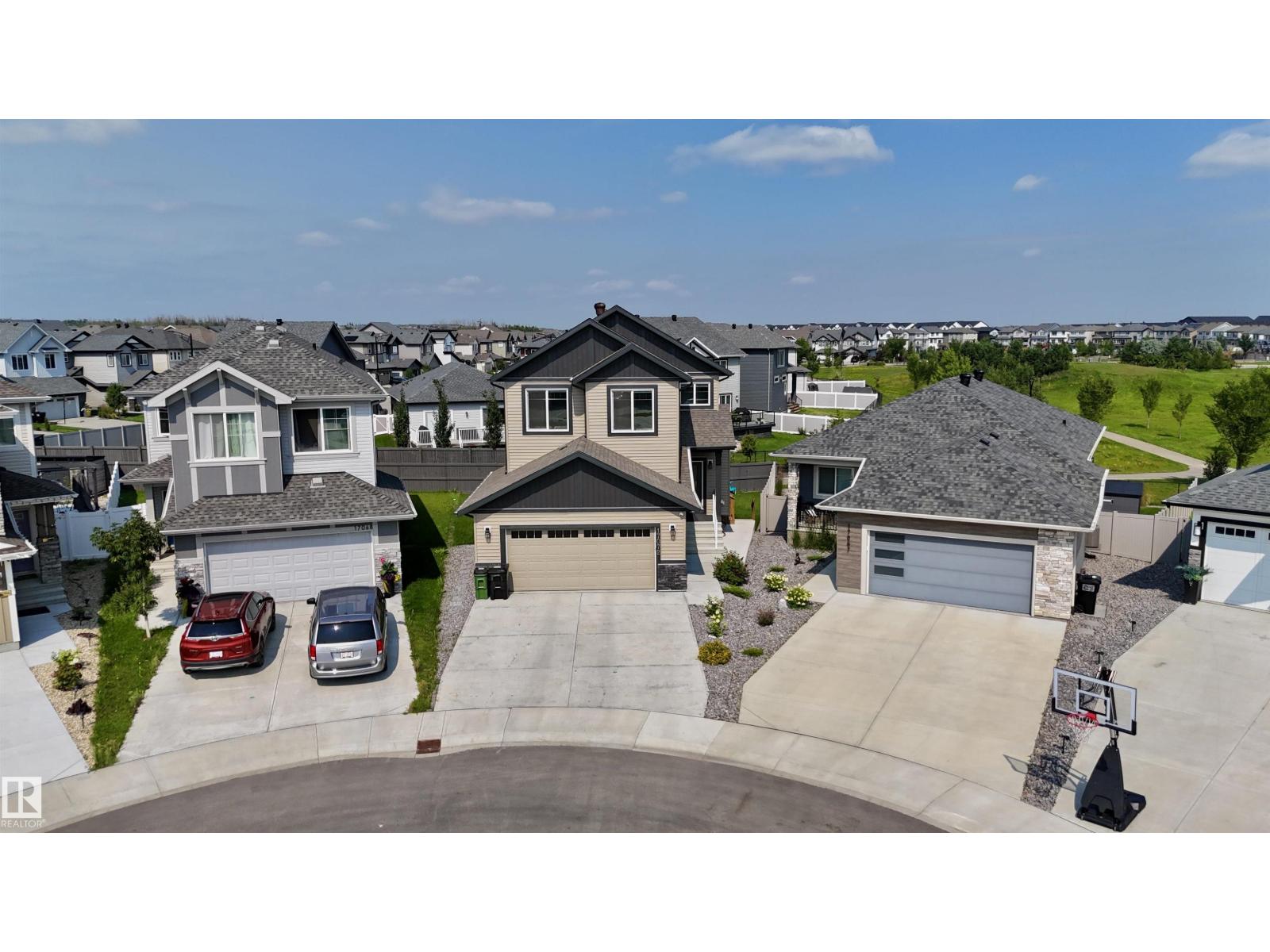 17072 45 ST NW, edmonton, Alberta