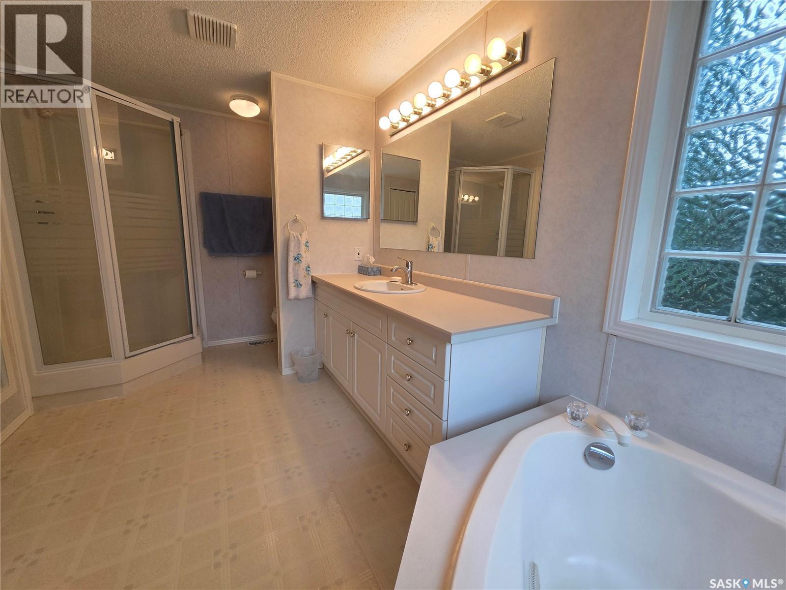 61 Prairie Sun Court, Swift Current, Saskatchewan  S9H 3X6 - Photo 19 - SK045412